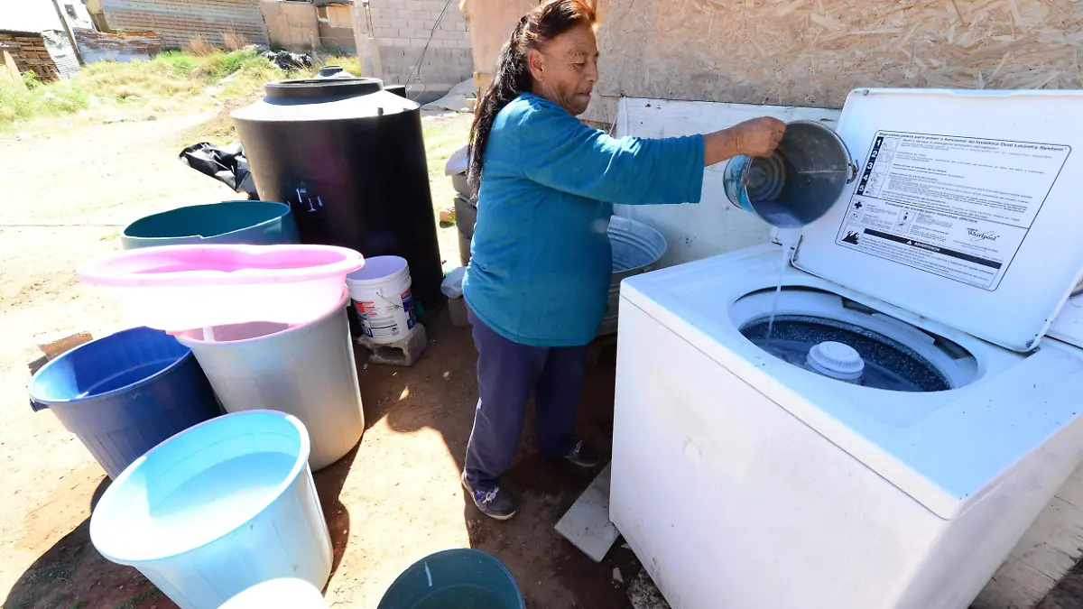 sin agua la sra. maria de jesus  (1)